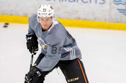 ANAHEIM, CA – SEPTEMBER 06: Left center Tyler Soy #85 of the Anaheim Ducks on the ice during the Anaheim Ducks Rookie Camp at Anaheim ICE in Anaheim on Thursday, September 6, 2018. (Photo by Leonard Ortiz/Digital First Media/Orange County Register via Getty Images)