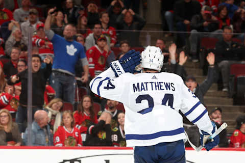 CHICAGO, IL – OCTOBER 07: Auston Matthews #34 of the Toronto Maple Leafs reacts to the crowd after the Leafs scored against the Chicago Blackhawks at the United Center on October 7, 2018 in Chicago, Illinois. (Photo by Chase Agnello-Dean/NHLI via Getty Images)