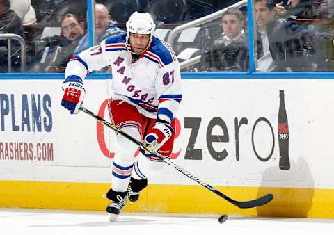 ATLANTA – JANUARY 07: Donald Brashear #87 of the New York Rangers against the Atlanta Thrashers at Philips Arena on January 7, 2010 in Atlanta, Georgia. (Photo by Kevin C. Cox/Getty Images)