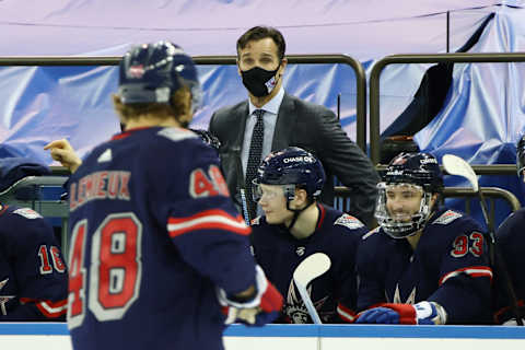 Head coach David Quinn of the New York Rangers handles bench duties against the Washington Capitals at Madison Square Garden (Photo by Bruce Bennett/Getty Images)