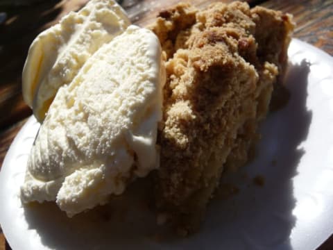 Apple crumb pie from Apple Annie's orchard.