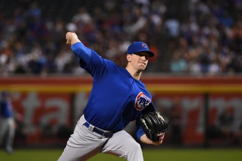 PHOENIX, AZ – SEPTEMBER 17: Kyle Hendricks #27 of the Chicago Cubs delivers a pitch against the Arizona Diamondbacks at Chase Field on September 17, 2018 in Phoenix, Arizona. (Photo by Norm Hall/Getty Images)