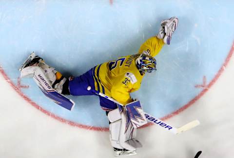 COLOGNE, GERMANY – MAY 21: Henrik Lundqvist, goaltender of Sweden tends net against Sweden during the 2017 IIHF Ice Hockey World Championship Gold Medal game Canada and Sweden at Lanxess Arena on May 21, 2017 in Cologne, Germany. (Photo by Martin Rose/Getty Images).