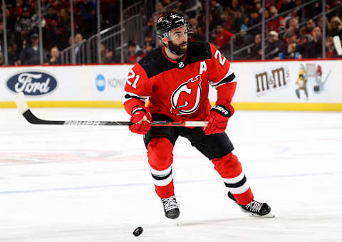 NEWARK, NEW JERSEY – FEBRUARY 08: Kyle Palmieri (Photo by Elsa/Getty Images)