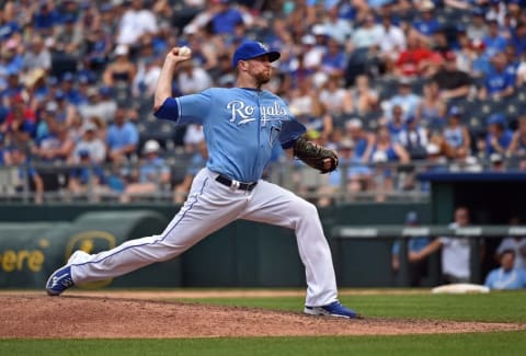 Jul 24, 2016; Kansas City, MO, USA; Kansas City Royals pitcher Wade Davis (17) delivers a pitch against the Texas Rangers during the ninth inning at Kauffman Stadium. Mandatory Credit: Peter G. Aiken-USA Today Sports