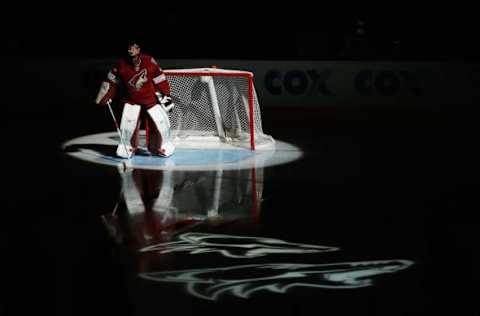 GLENDALE, AZ – FEBRUARY 07: Goaltender Mike Smith