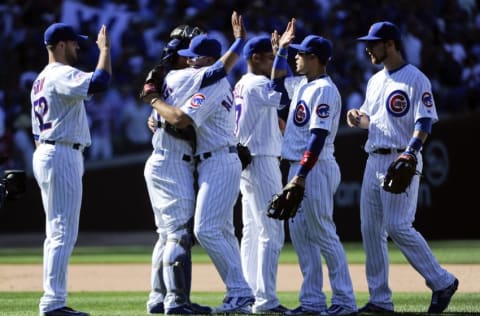 Jun 17, 2016; Chicago, IL, USA; Chicago Cubs catcher 