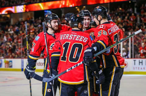 NHL Power Rankings: Calgary Flames right wing Kris Versteeg (10) celebrates his goal with teammates against the Colorado Avalanche during the first period at Scotiabank Saddledome. Mandatory Credit: Sergei Belski-USA TODAY Sports