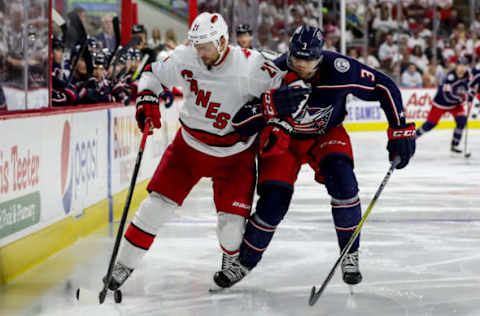 RALEIGH, NC – OCTOBER 12: Carolina Hurricanes Left Wing Nino Niederreiter (21) and Columbus Blue Jackets Defenceman Seth Jones (3) battle for positioning during a game between the Columbus Blue Jackets and the Carolina Hurricanes on October 12, 2019 at the PNC Arena in Raleigh, NC. (Photo by John McCreary/Icon Sportswire via Getty Images)