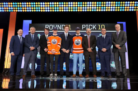 DALLAS, TX – JUNE 22: Evan Bouchard poses after being selected tenth overall by the Edmonton Oilers during the first round of the 2018 NHL Draft at American Airlines Center on June 22, 2018 in Dallas, Texas. (Photo by Bruce Bennett/Getty Images)