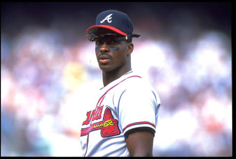 4 APR 1993: ATLANTA BRAVES FIRST BASEMAN FRED MCGRIFF DURING THE BRAVES VERSUS SAN DIEGO PADRES GAME AT JACK MURPHY STADIUM IN SAN DIEGO, CALIFORNIA. MANDATORY CREDIT: STEPHEN DUNN/ALLSPORT