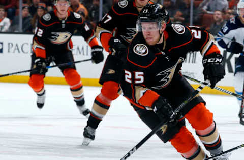 ANAHEIM, CA – JANUARY 25: Ondrej Kase #25 of the Anaheim Ducks skates with the puck during a game against the Winnipeg Jets. (Photo by Debora Robinson/NHLI via Getty Images)