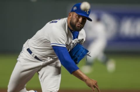 KANSAS CITY, MO – MAY 04: Kansas City Royals Pitcher Kelvin Herrera (40) warms up between innings during the MLB game between the Detroit Tigers and the Kansas City Royals on Friday May 4, 2018 at Kauffman Stadium in Kansas City, MO. (Photo by Nick Tre. Smith/Icon Sportswire via Getty Images)