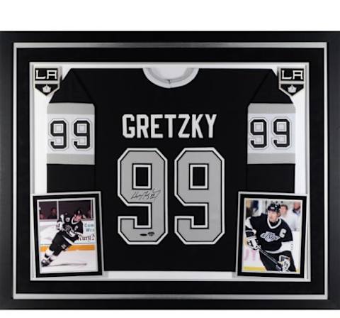 Los Angeles Kings Gift Guide 10 must have Wayne Gretzky items