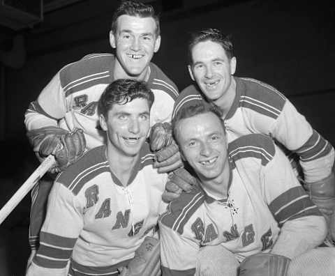 Bathgate (lower left) is one of the four Rangers to win the Hart Trophy (Photo Credit: Getty Images)