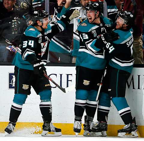 ANAHEIM, CA – OCTOBER 21: Sam Steel #34, Max Comtois #53, and Kiefer Sherwood #64 of the Anaheim Ducks celebrate Sherwood’s second period goal during the game against the Buffalo Sabres on October 21, 2018 at Honda Center in Anaheim, California. (Photo by Debora Robinson/NHLI via Getty Images)