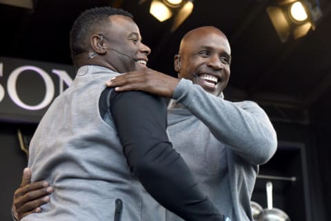 NAPA, CA – MAY 26: Ken Grifffey Jr. (L) and Barrry Bonds (Photo by Tim Mosenfelder/Getty Images)