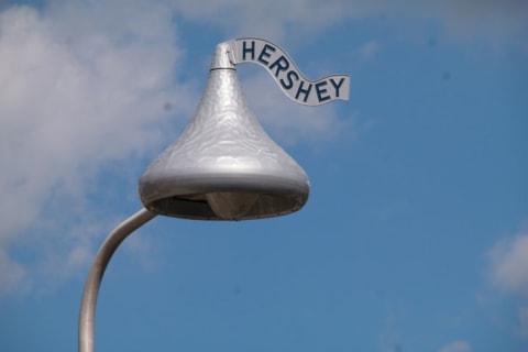 A street light shaped like a Hershey Kiss in Hershey, Pennsylvania.