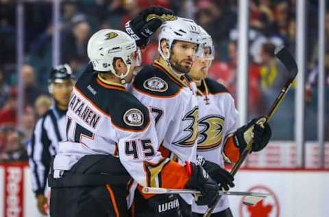 NHL Power Rankings: Anaheim Ducks center Ryan Kesler (17) celebrates his goal with teammates against the Calgary Flames during the second period at Scotiabank Saddledome. Mandatory Credit: Sergei Belski-USA TODAY Sports