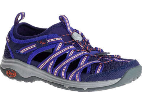 Chaco hiking shoes for women on Amazon.