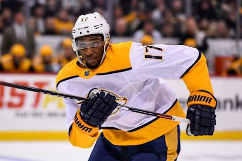 PITTSBURGH, PA – MARCH 29: Nashville Predators Right Wing Wayne Simmonds (17) forechecks during the third period in the NHL game between the Pittsburgh Penguins and the Nashville Predators on March 29, 2019, at PPG Paints Arena in Pittsburgh, PA. (Photo by Jeanine Leech/Icon Sportswire via Getty Images)