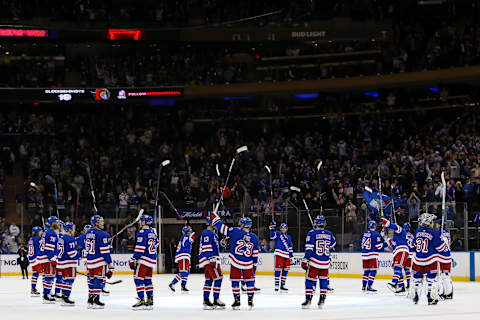 New York Rangers salute the crowd after the game (Credit: Tom Horak-USA TODAY Sports)