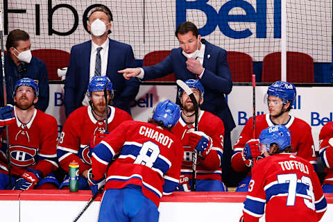 MONTREAL, QUEBEC – JUNE 20: Assistant coach Luke Richardson of the Montreal Canadiens speaks to his team against the Vegas Golden Knights during the second period in Game Four of the Stanley Cup Semifinals of the 2021 Stanley Cup Playoffs at Bell Centre on June 20, 2021 in Montreal, Quebec. (Photo by Vaughn Ridley/Getty Images)