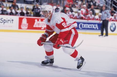 Sergei Fedorov #91, Detroit Red Wings Mandatory Credit: Tom Pidgeon /Allsport