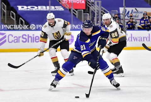 St. Louis Blues center Tyler Bozak (21)Mandatory Credit: Jeff Curry-USA TODAY Sports