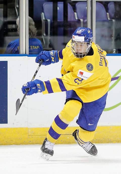 VICTORIA , BC – JANUARY 2: Philip Broberg #25 of Sweden skates against Switzerland during a quarter-final game at the IIHF World Junior Championships at the Save-on-Foods Memorial Centre on January 2, 2019 in Victoria, British Columbia, Canada. (Photo by Kevin Light/Getty Images)