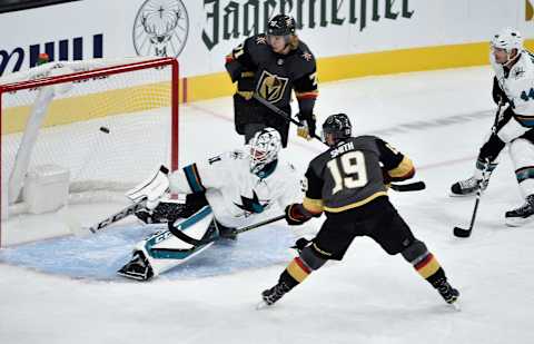 LAS VEGAS, NEVADA – OCTOBER 02: Reilly Smith #19 of the Vegas Golden Knights scores a goal during the first period against the San Jose Sharks at T-Mobile Arena on October 02, 2019 in Las Vegas, Nevada. (Photo by Chris Unger/NHLI via Getty Images)