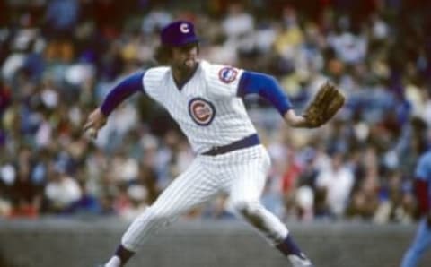 CHICAGO, IL – CIRCA 1970’s: Pitcher Bruce Sutter #42 of the Chicago Cubs pitches during a circa mid 1970’s Major League Baseball game at Wrigley Field in Chicago, Illinois. Sutter played for the Cubs from 1976-80. (Photo by Focus on Sport/Getty Images)