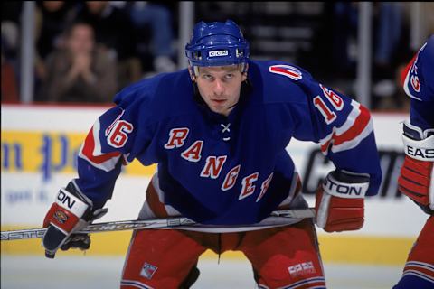 Left wing Mike York #16 of the New York Rangers. Mandatory copyright notice: Copyright 2001 NHLI Mandatory Credit: Doug Pensinger /NHLI/Getty Images