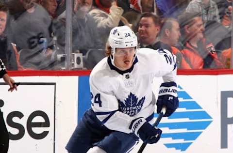 PHILADELPHIA, PENNSYLVANIA – NOVEMBER 02: Kasperi Kapanen #24 of the Toronto Maple Leafs skates against the Philadelphia Flyers at the Wells Fargo Center on November 02, 2019 in Philadelphia, Pennsylvania. The Maple Leafs defeated the Flyers 4-3 in the shoot-out. (Photo by Bruce Bennett/Getty Images)