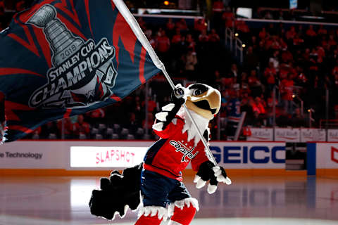 Slapshot, Washington Capitals Mandatory Credit: Amber Searls-USA TODAY Sports