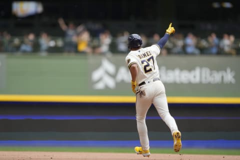 MILWAUKEE, WISCONSIN – SEPTEMBER 21: Willy Adames #27 of the Milwaukee Brewers celebrates as he runs the bases after hitting a solo home run against the New York Mets in the sixth inning during a game at American Family Field on September 21, 2022 in Milwaukee, Wisconsin. (Photo by Patrick McDermott/Getty Images)