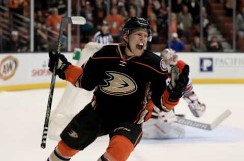 ANAHEIM, CA – DECEMBER 07: Ondrej Kase #86 of the Anaheim Ducks reacts to scoring a goal as Cam Ward #30 of the Carolina Hurricanes looks on during the shootout of a game at Honda Center on December 7, 2016, in Anaheim, California. (Photo by Sean M. Haffey/Getty Images)