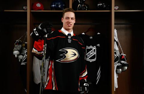 CHICAGO, IL – JUNE 24: Maxime Comtois, chosen with the 50th overall pick by the Anaheim Ducks, poses for a portrait during the 2017 NHL Draft. (Photo by Jeff Vinnick/NHLI via Getty Images)