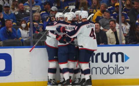 ST LOUIS, MO – OCTOBER 15: Members of the Columbus Blue Jackets celebrate after scoring a goal against the St. Louis Blues in the second period at Enterprise Center on October 15, 2022 in St Louis, Missouri. (Photo by Dilip Vishwanat/Getty Images)