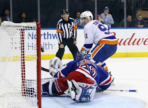 NEW YORK, NY – OCTOBER 19: John Tavares