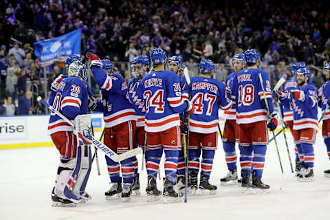 NEW YORK, NY – NOVEMBER 11: The New York Rangers celebrate their 4-2 win against the Edmonton Oilers at Madison Square Garden on November 11, 2017 in New York City. (Photo by Abbie Parr/Getty Images)