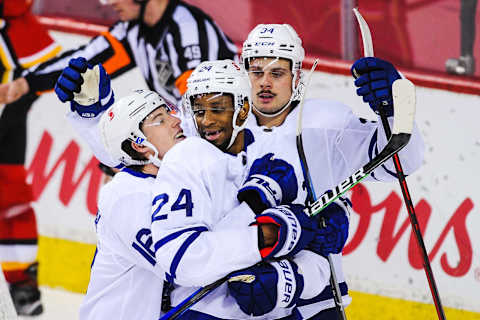 CALGARY, AB – JANUARY 24: Wayne Simmonds #24 (C) of the Toronto Maple Leafs   (Photo by Derek Leung/Getty Images)