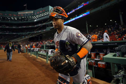 BOSTON, MA – OCTOBER 14: Martin Maldonado #15 of the Houston Astros jogs out to the bullpen prior to Game 2 of the ALCS against the Boston Red Sox at Fenway Park on Sunday, October 14, 2018 in Boston, Massachusetts. (Photo by Alex Trautwig/MLB Photos via Getty Images)