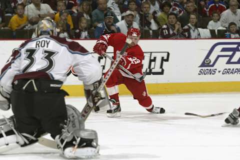 Patrick Roy (33), Colorado Avalanche (Photo by Brian Bahr/Getty Images/NHLI)