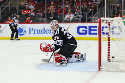 New Jersey Devils goaltender Andrew Hammond (35): Ed Mulholland-USA TODAY Sports