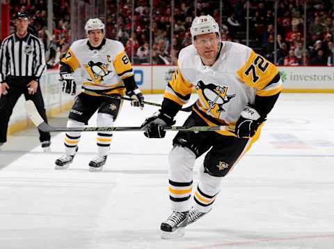 NEWARK, NEW JERSEY – NOVEMBER 13: Patric Hornqvist #72 of the Pittsburgh Penguins skates against the New Jersey Devils at Prudential Center on November 13, 2018 in Newark, New Jersey. (Photo by Elsa/Getty Images)