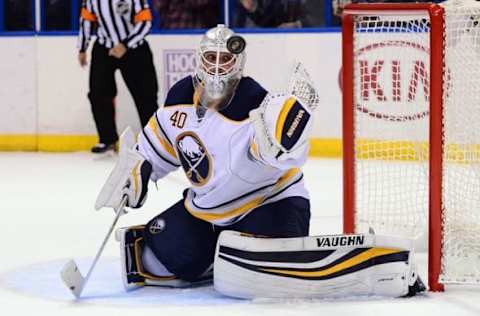 Nov 15, 2016; St. Louis, MO, USA; Buffalo Sabres goalie Robin Lehner (40) defends the net against the St. Louis Blues during the second period at Scottrade Center. Mandatory Credit: Jeff Curry-USA TODAY Sports