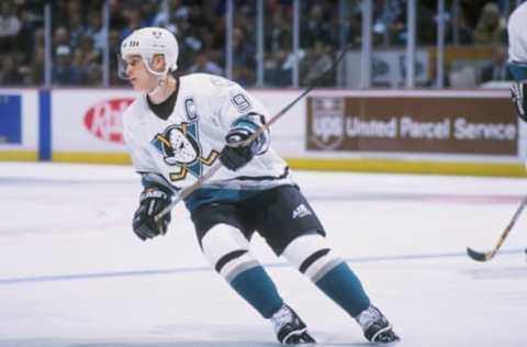 Anaheim, CA: Paul Kariya #9 of the Mighty Ducks in action during the Ducks 2-1 win over the Dallas Stars at Arrowhead Pond in Anaheim, California on January 11, 1998.