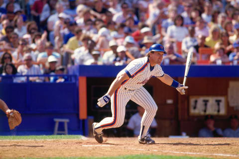 FLUSHING, NY – APRIL 1988: Gary Carter #8 of the New York Mets batting in Shea Stadium in April 1988 in Flushing, New York. (Photo by Ronald C. Modra/Sports Imagery/Getty Images)