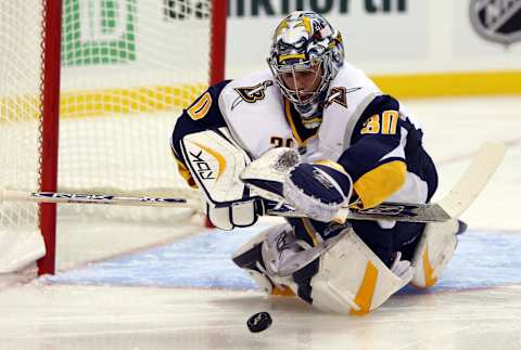 BOSTON – NOVEMBER 01: Ryan Miller #30 of the Buffalo Sabres stops a shot in the second period against the Boston Bruins on November 1, 2007 at the TD Banknorth Garden in Boston, Massachusetts. The Bruins defeated the Sabres 4-3 in overtime (Photo by Elsa/Getty Images)